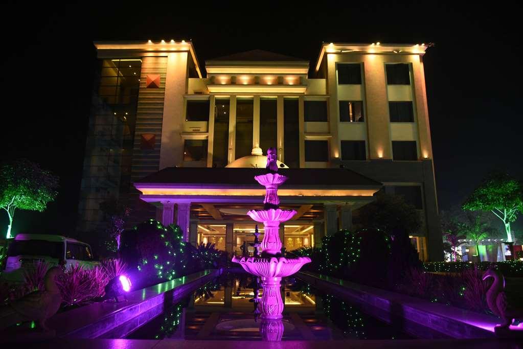 Ramada By Wyndham Varanasi Katesar Chandauli Luaran gambar
