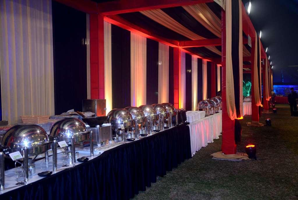 Ramada By Wyndham Varanasi Katesar Chandauli Kemudahan gambar