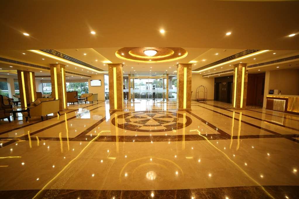 Ramada By Wyndham Varanasi Katesar Chandauli Dalaman gambar